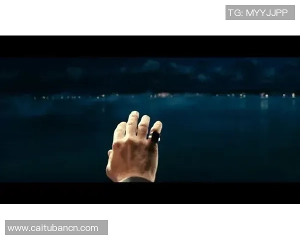 追逐绿茵场上的梦想足球明星的奋斗与荣耀之路 追逐绿茵场上的梦想足球明星的奋斗与荣耀之路